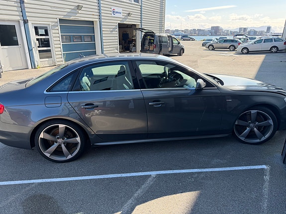 Audi A4 22 of 30