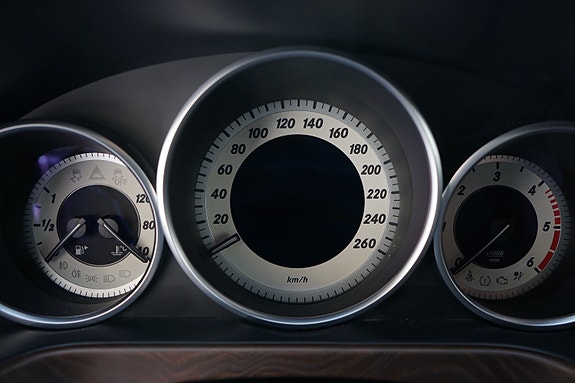 Mercedes-Benz E350 d 25 of 30