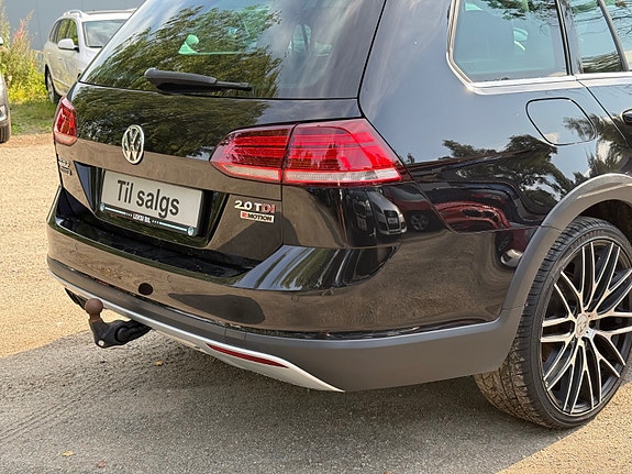 Volkswagen Golf Alltrack 16 of 30