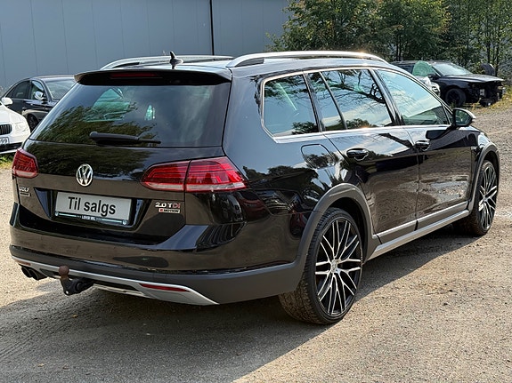 Volkswagen Golf Alltrack 9 of 30