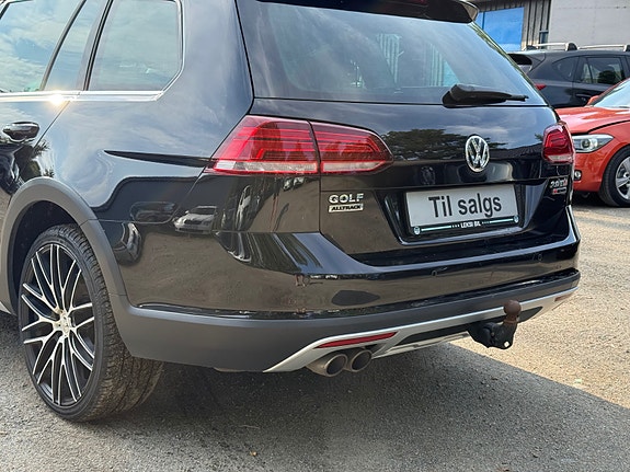 Volkswagen Golf Alltrack 15 of 30