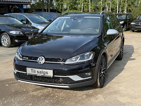 Volkswagen Golf Alltrack 2 of 30