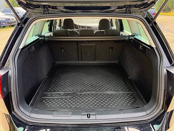 Volkswagen Golf Alltrack 27 of 30