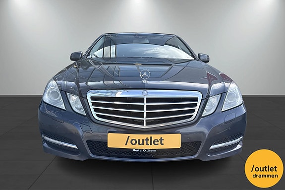 Mercedes-Benz E220 9 of 21