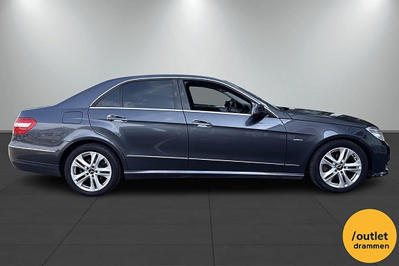 Mercedes-Benz E220 7 of 21