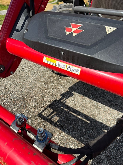 Massey Ferguson 6715S 6 of 13