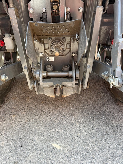 Massey Ferguson 6715S 11 of 13