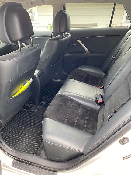 Toyota Avensis 6 of 17
