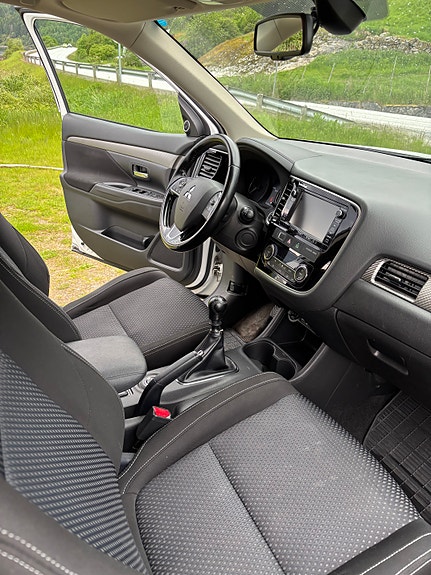 Mitsubishi Outlander 10 of 12