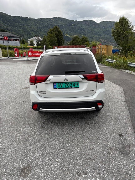 Mitsubishi Outlander 5 of 12