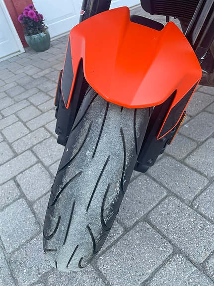 KTM 890 Duke L 5 of 16