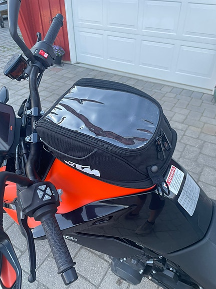 KTM 890 Duke L 12 of 16