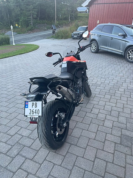 KTM 890 Duke L 3 of 16
