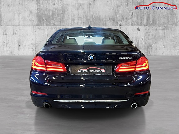 BMW 530e 7 of 30
