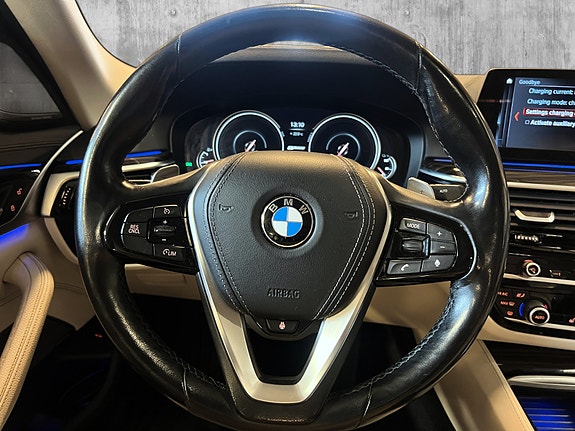 BMW 530e 17 of 30