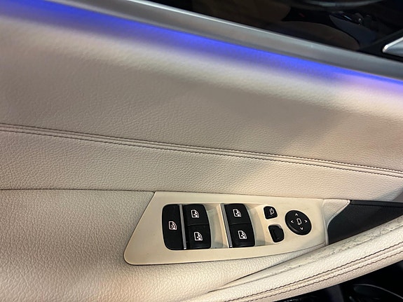 BMW 530e 12 of 30