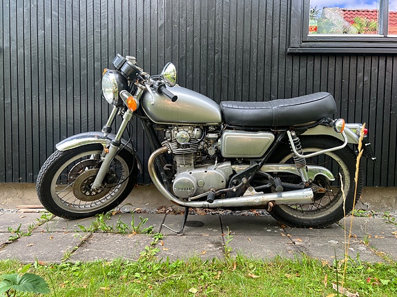 Yamaha 650 2 of 5
