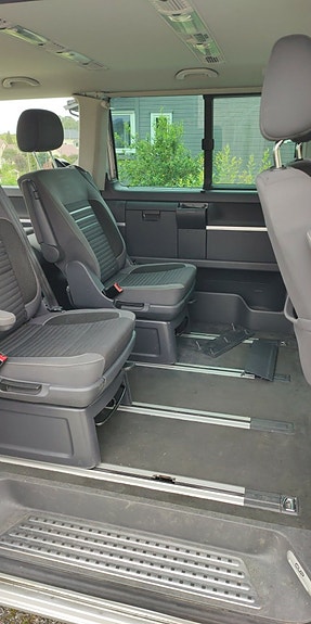 Volkswagen Multivan 10 of 10