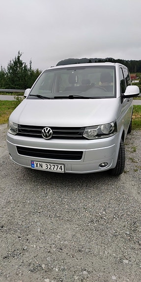 Volkswagen Multivan 8 of 10