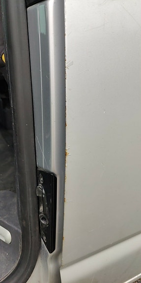 Volkswagen Multivan 4 of 10