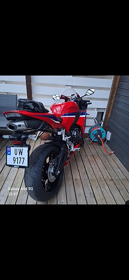 Honda CBR 600 RR 6 of 6