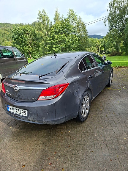 Opel Insignia 4 of 8