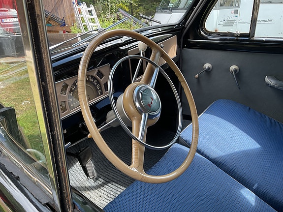 Volvo PV 12 of 21