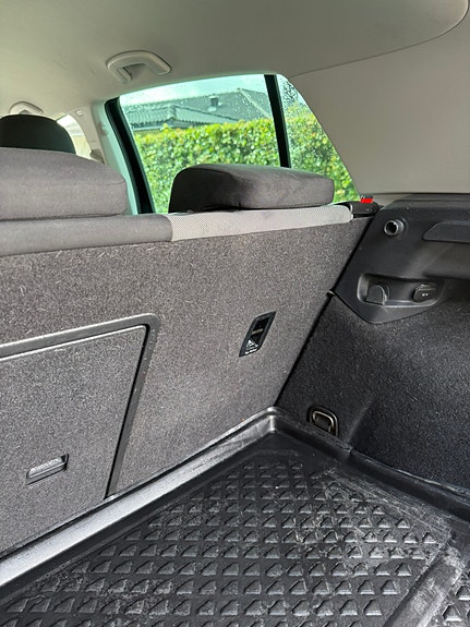 Volkswagen e-Golf VII 21 of 30