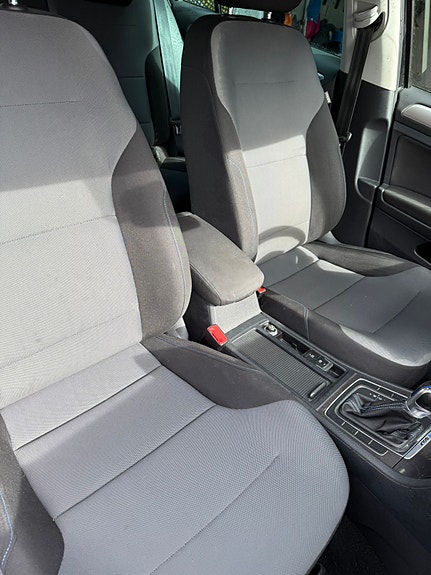 Volkswagen e-Golf VII 26 of 30