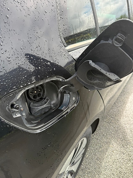 Volkswagen e-Golf VII 23 of 30