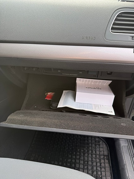 Volkswagen e-Golf VII 29 of 30