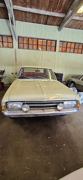 Opel Rekord 3 of 18
