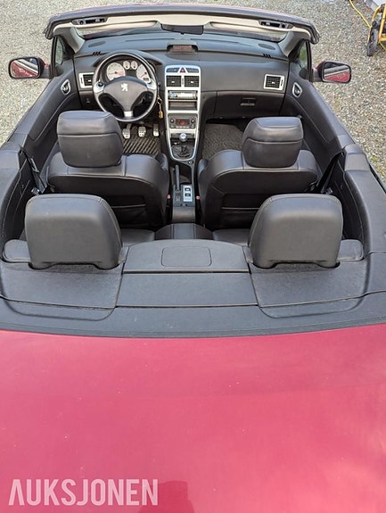 Peugeot 307 CC 10 of 11