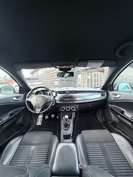 Alfa Romeo Giulietta 15 of 19
