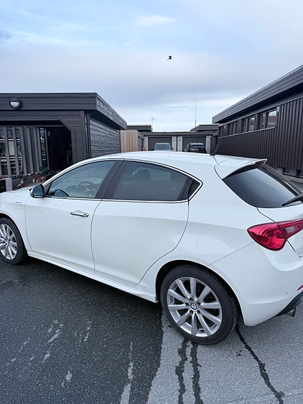 Alfa Romeo Giulietta 7 of 19