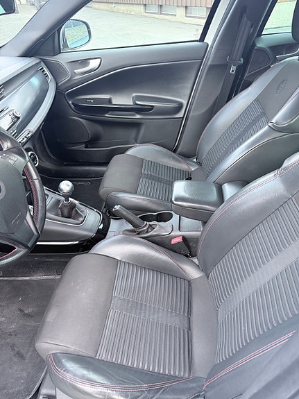 Alfa Romeo Giulietta 10 of 19