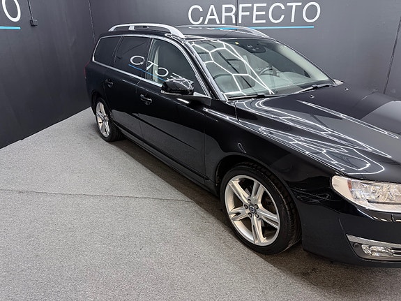 Volvo V70 3 of 30