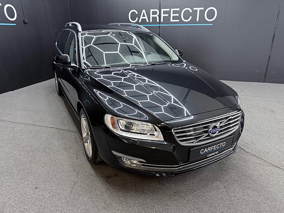 Volvo V70 2 of 30