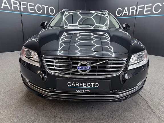 Volvo V70 4 of 30