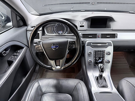 Volvo V70 26 of 30