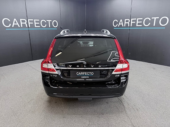 Volvo V70 11 of 30