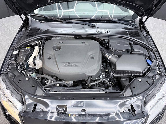 Volvo V70 19 of 30