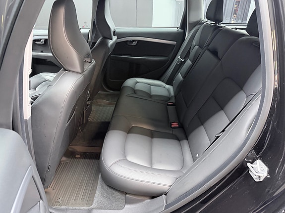 Volvo V70 23 of 30