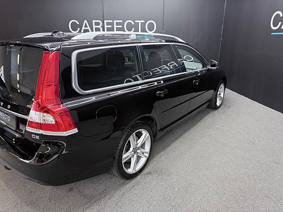 Volvo V70 14 of 30