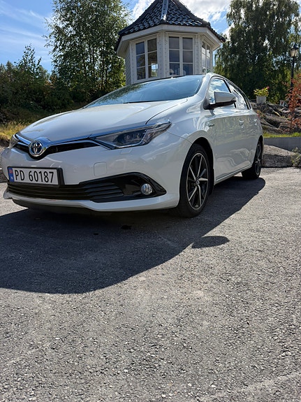 Toyota Auris 3 of 25