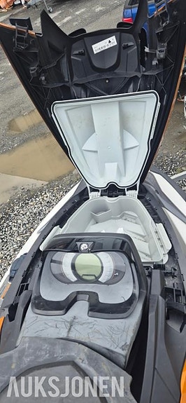 Dobbel vannscooter henger med Seadoo GTX 155 is, RXT 255 IS 13 of 21
