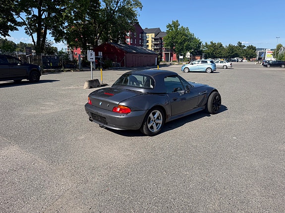 BMW Z3 17 of 21