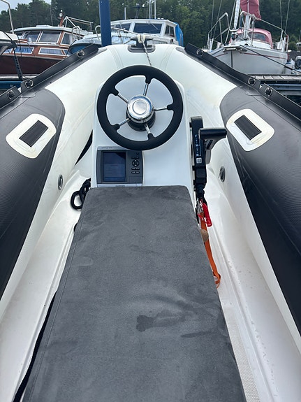 Suzumar MX-350 Rib, med plotter, 20hk og henger 3 of 14
