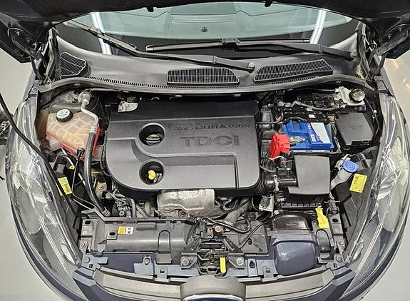 Ford Fiesta 6 of 15
