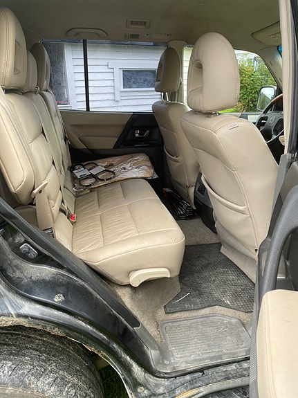 Mitsubishi Pajero 5 of 13